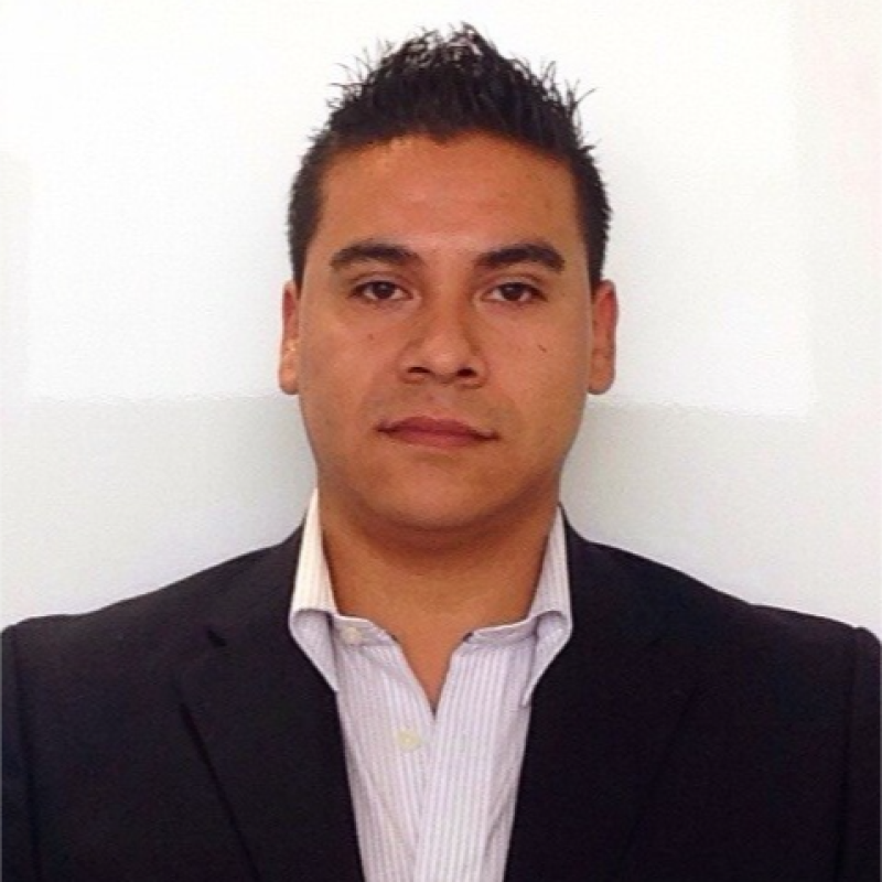 Adrian Mena Triana — Gerente de Logística, Lausant Global